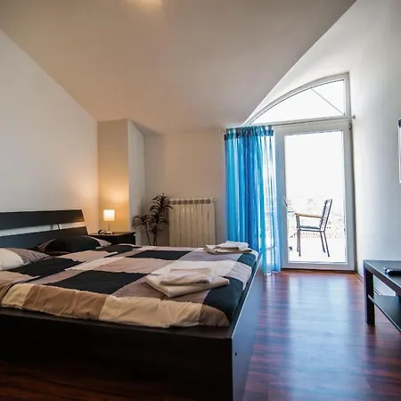 Villa Filip - Private Pool & Gym Pula