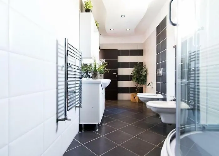 Filip - Private Pool & Gym Willa Pula