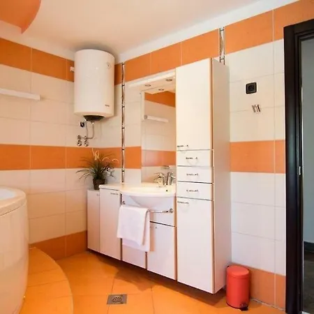 Villa Filip - Private Pool & Gym *