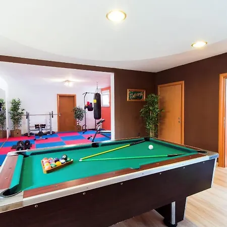 Villa Filip - Private Pool & Gym *