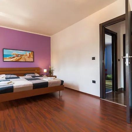 Filip - Private Pool & Gym *